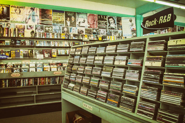 7 Effective Ways to Sell CDs, Vinyl, and Merch